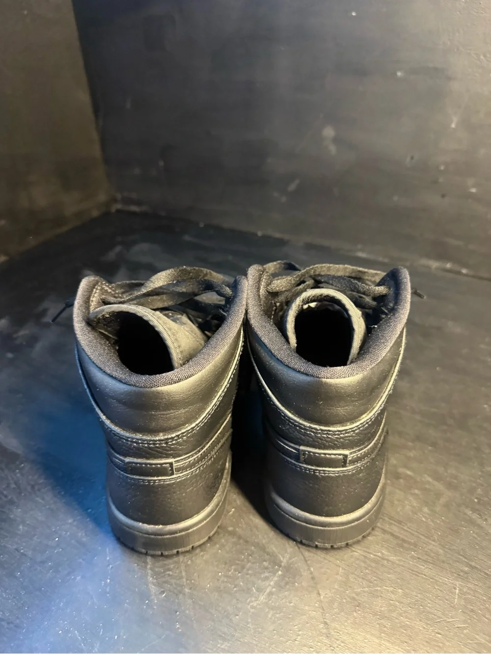 Nike all black